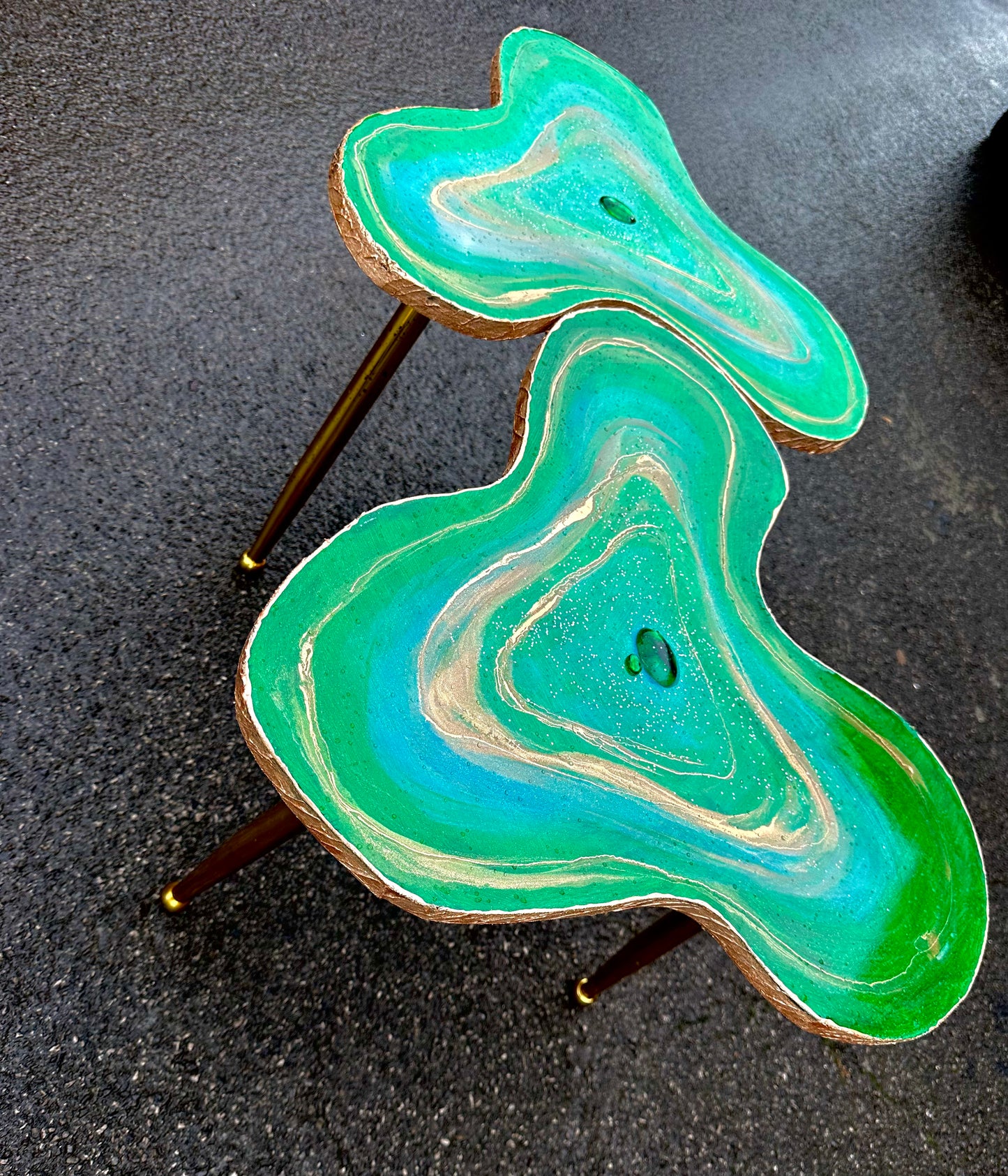 Big Handmade emerald Geode Gold Coffee/table Nesting Epoxy coffee table set