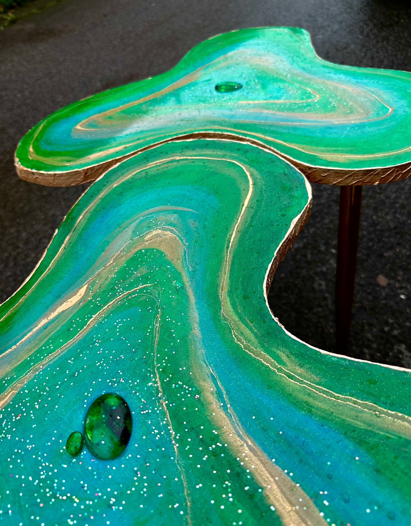 Big Handmade emerald Geode Gold Coffee/table Nesting Epoxy coffee table set