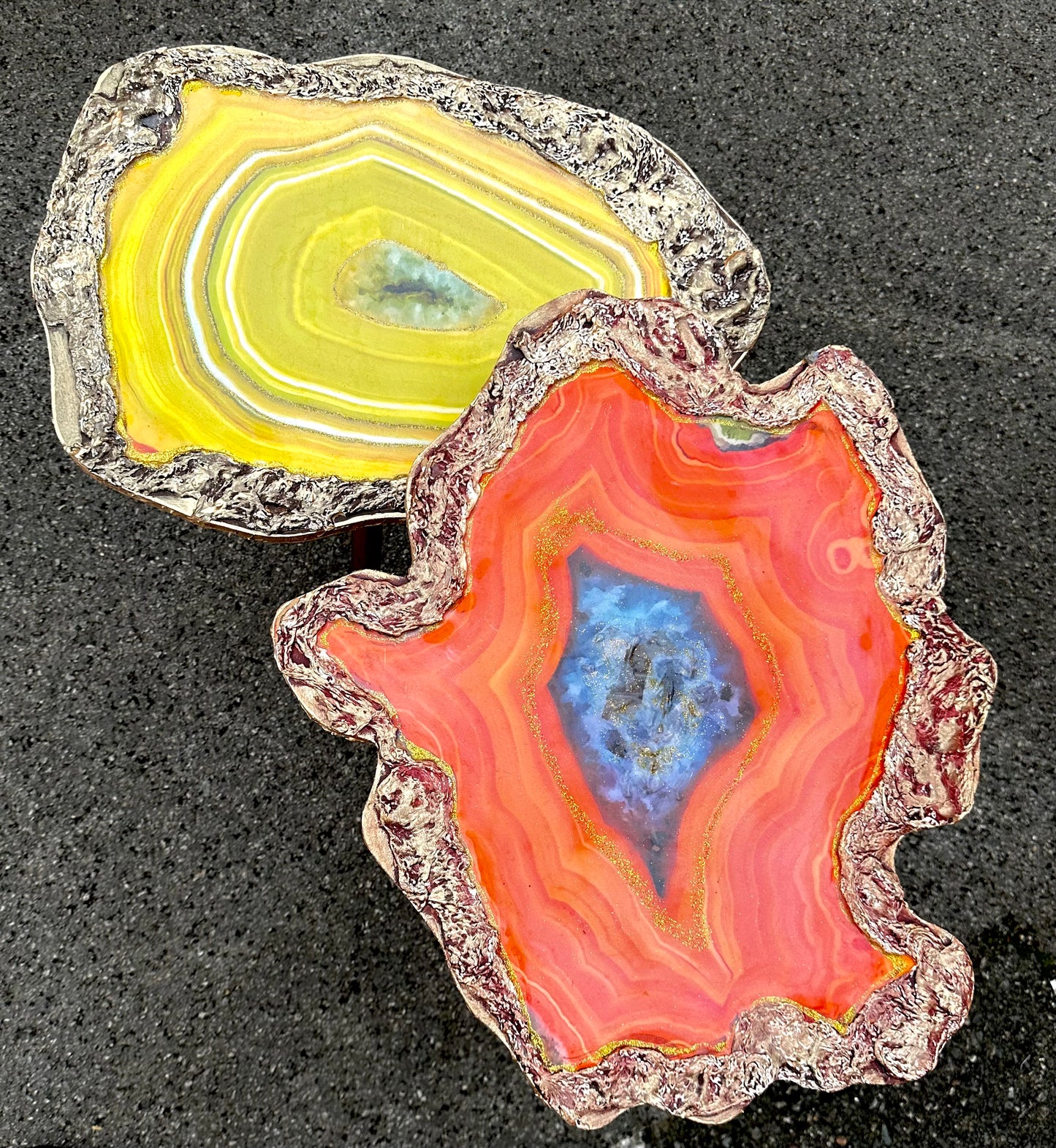 2x Nesting geode tables Yellow Orange geode Resin Art Painting Emerald agate Coffee/side Table