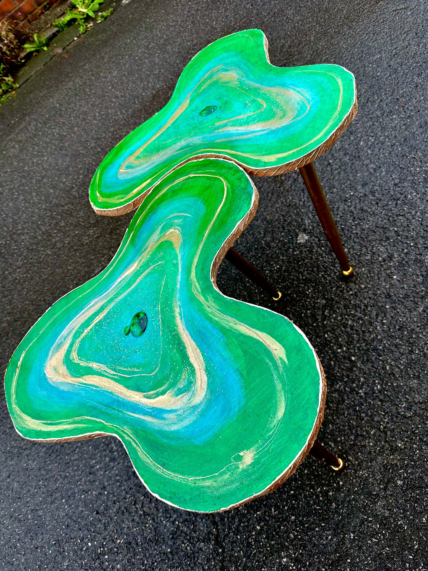 Big Handmade emerald Geode Gold Coffee/table Nesting Epoxy coffee table set