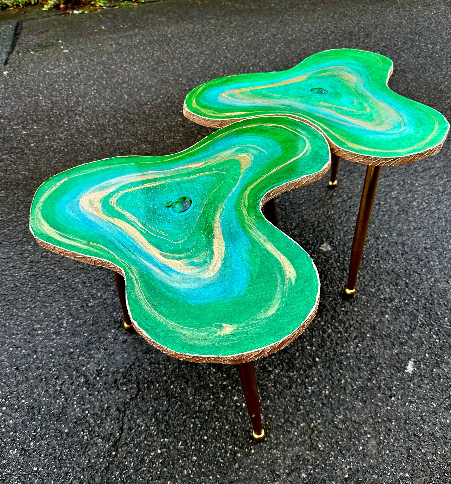 Big Handmade emerald Geode Gold Coffee/table Nesting Epoxy coffee table set