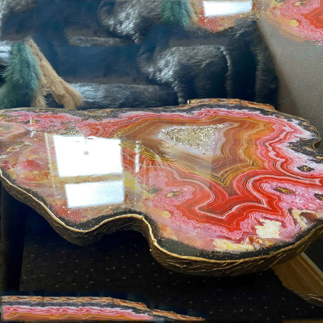 The large geode Pink Maroon agate slice Resin Coffee table Agate Coffee table with Gold metal legs