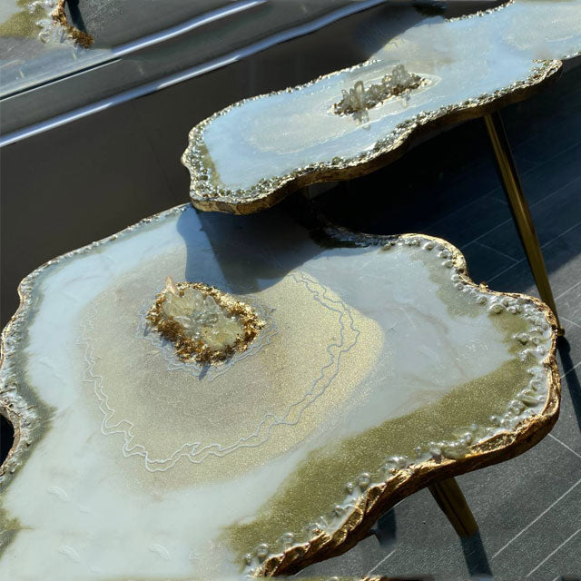 3 x Luxury Agate Quartzs crystals Large coffee table & Shiny Beige White Gold leaf Geode Nesting coffee table set with Gold plated metal legs