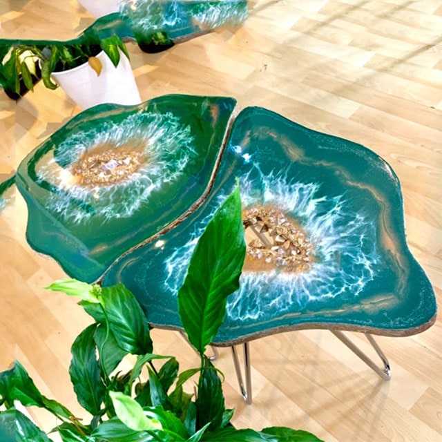 2X Geode tables Large Set of green gold Resin Art natural Quartz Coffee/side Table set with gold metal legs