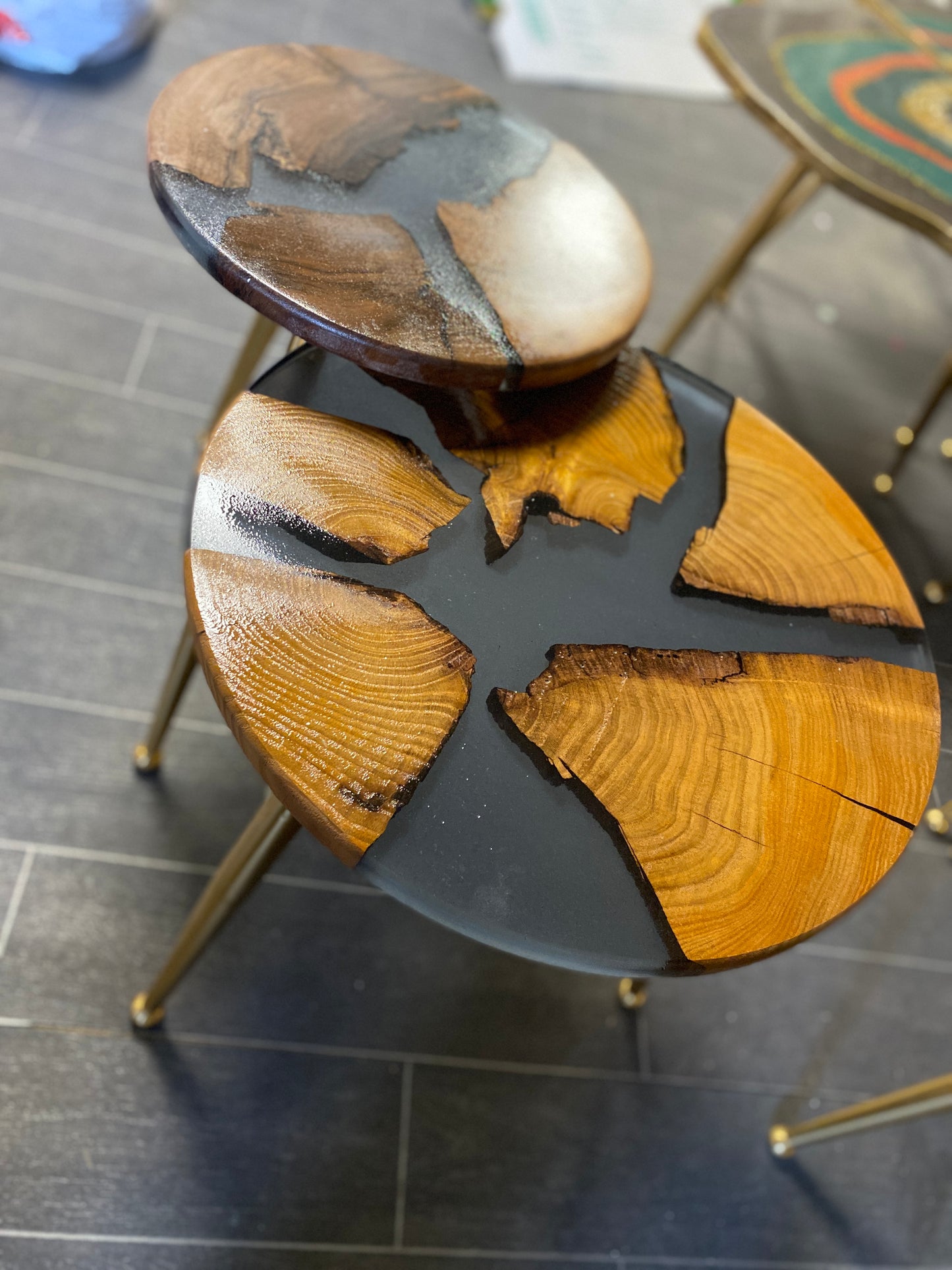 2 X Nesting Epoxy Resin Silver clear Epoxy Rustic Coffee table SET with the gold plated metal legs